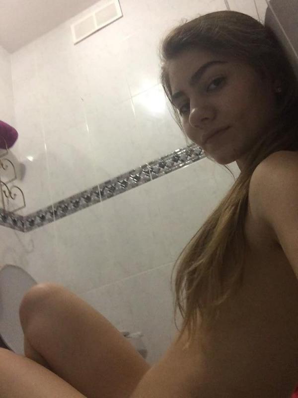 10P Brunette college coed takes nude selfies in the bathroom