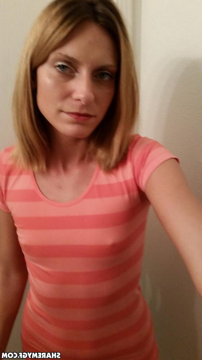 12P Skiny girlfriend takes selfshot pictures of her small boobs in the bathroom