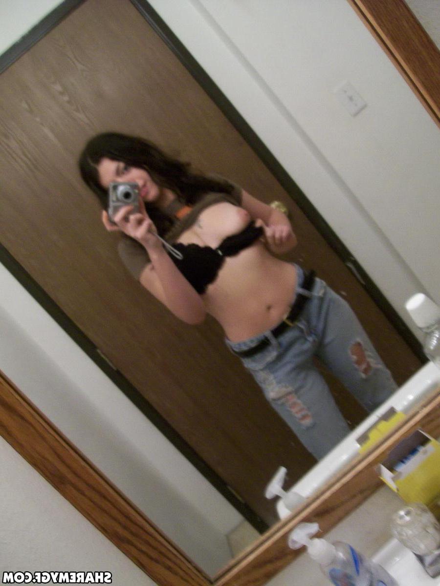 20P Amateur brunette coed shares some hot selfies of her having fun at home
