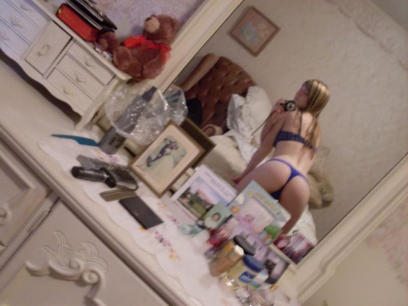 10P Amateur coed with perky breasts and tight ass posing topless