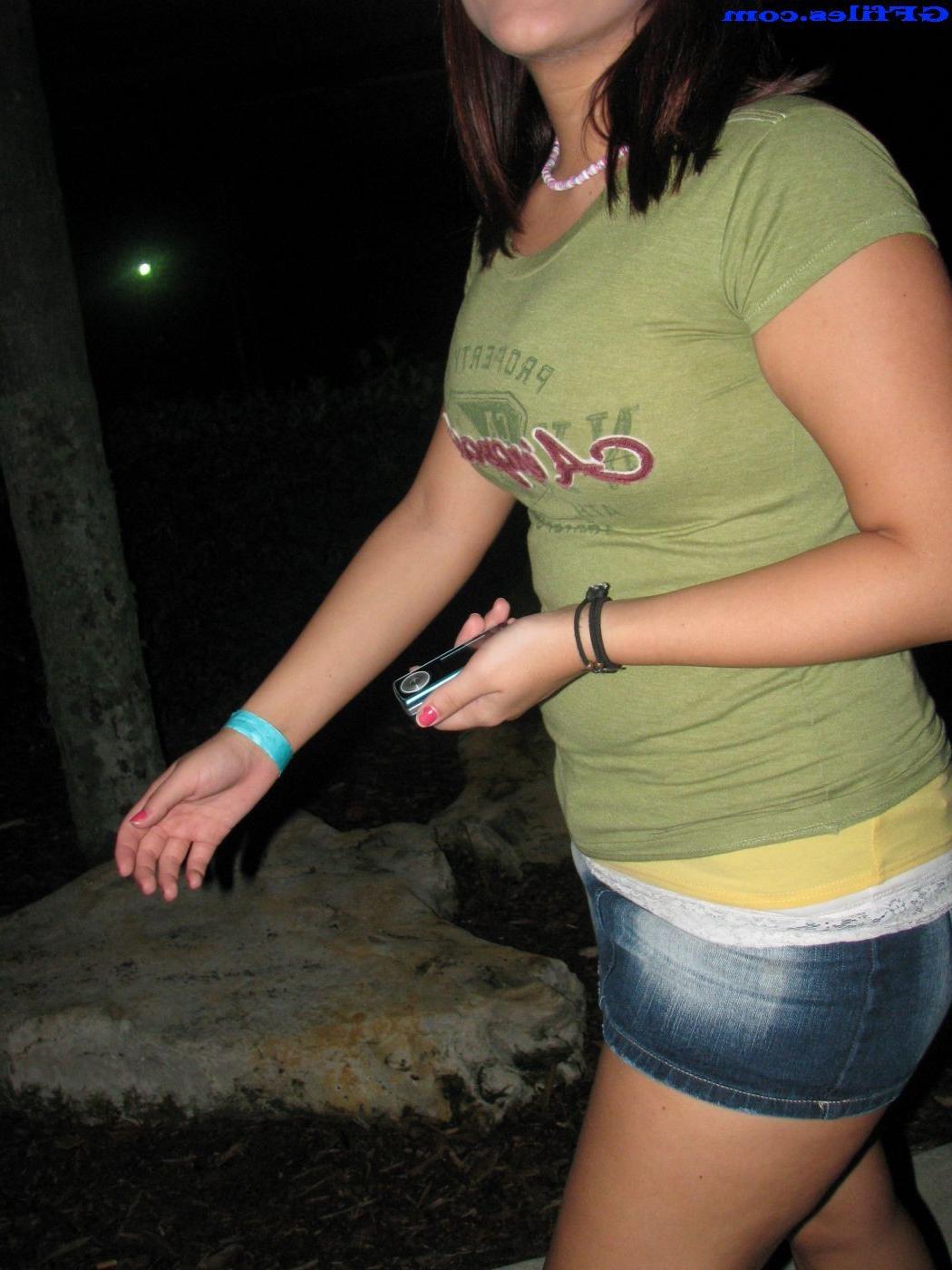 16P Amateur homemade girls
