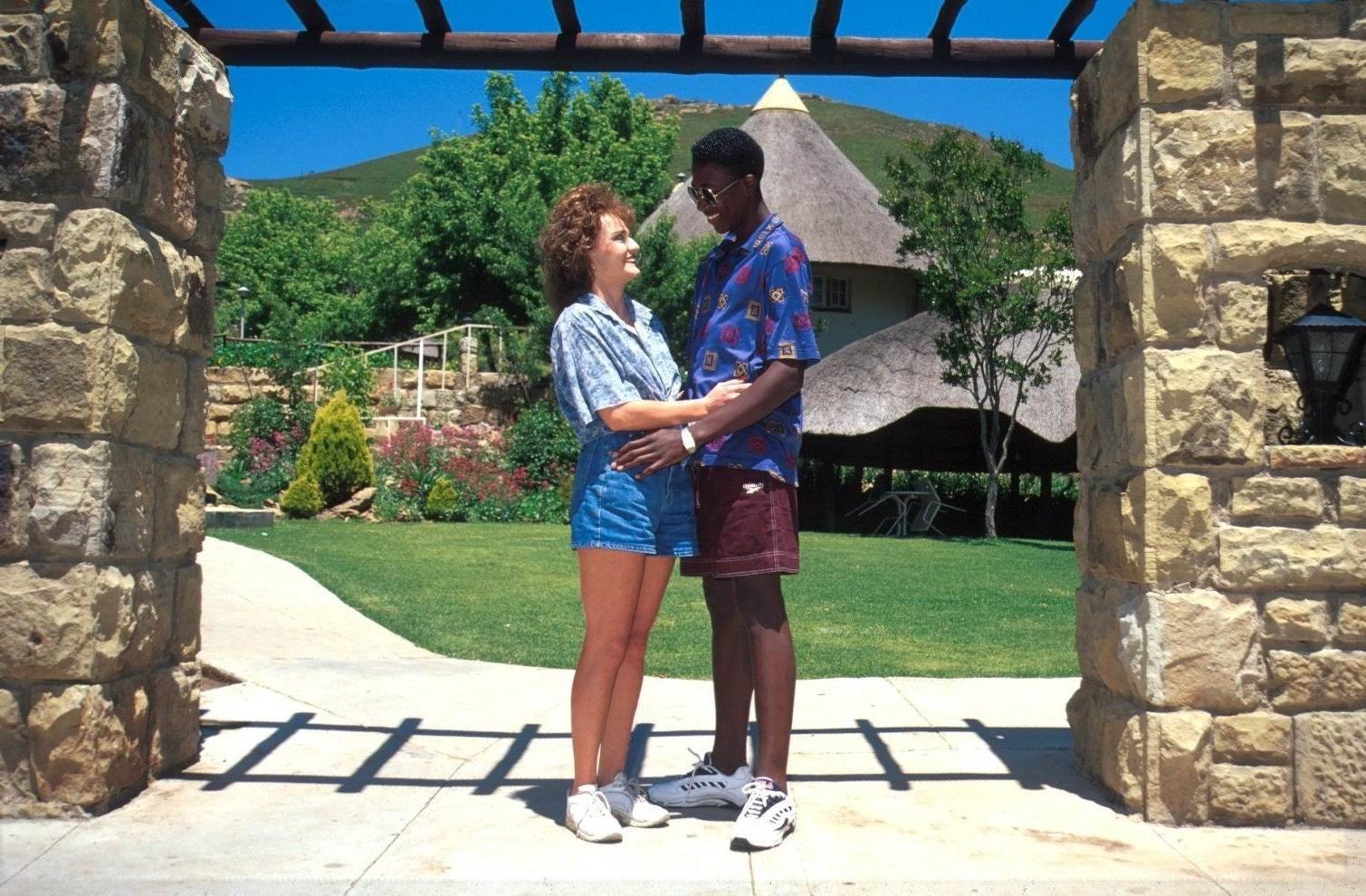 15P amateur interracial couple fucking outdoors