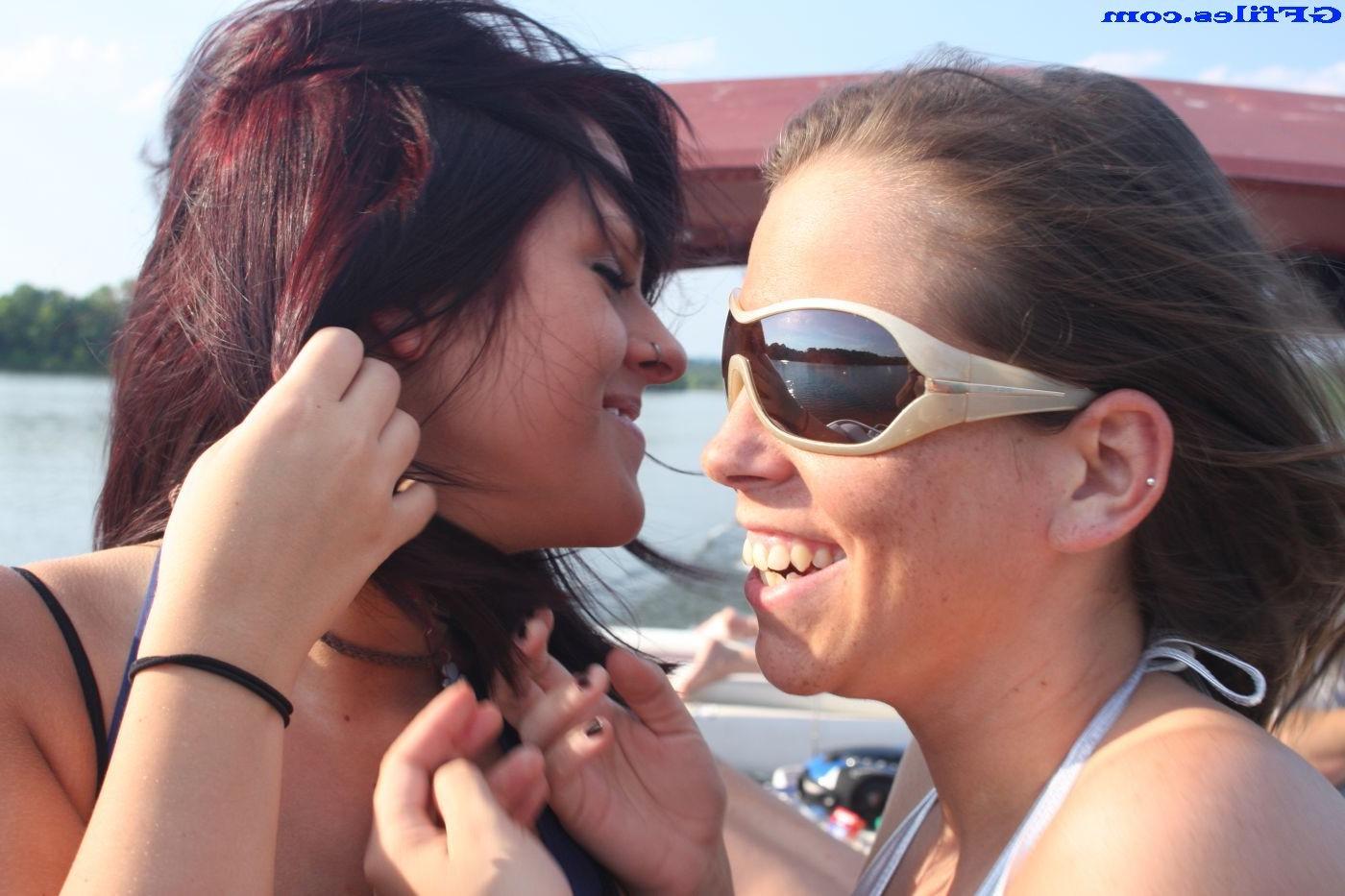 16P Amateur homemade girls