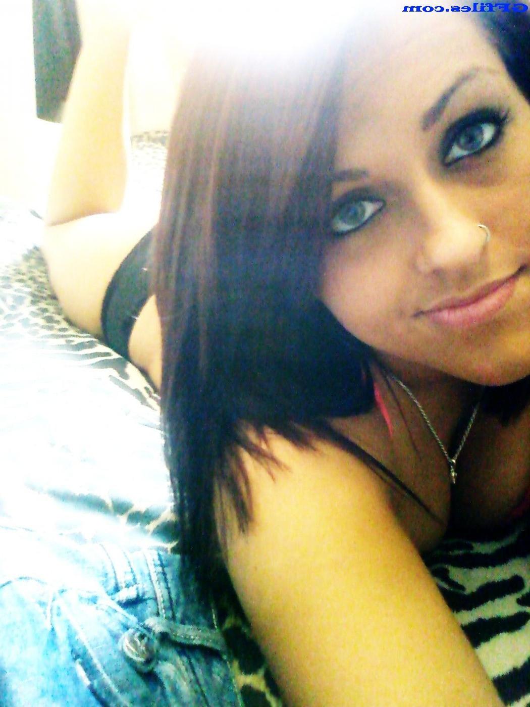 16P Amateur homemade candid teens