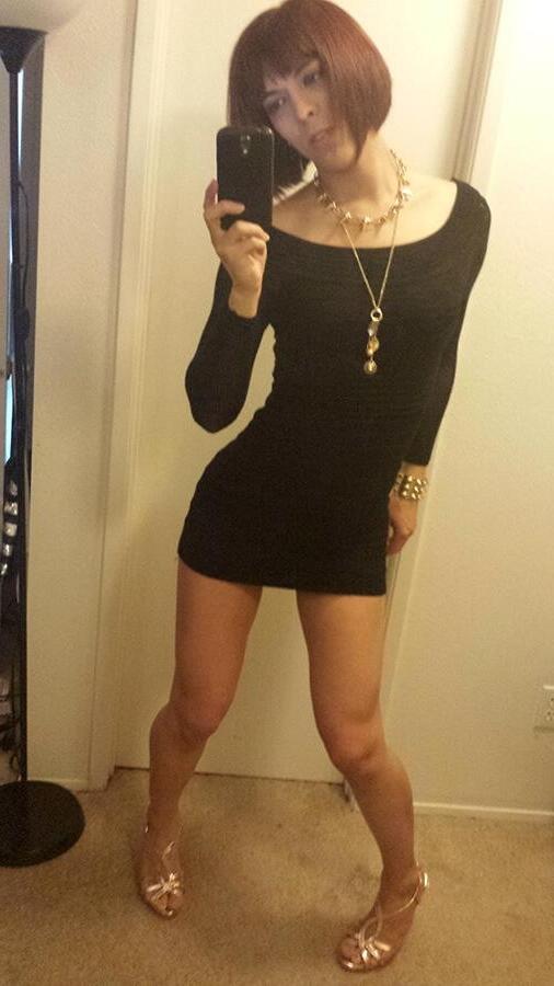 10P Amateur redhead shemale Kendra Sinclaire in selfies