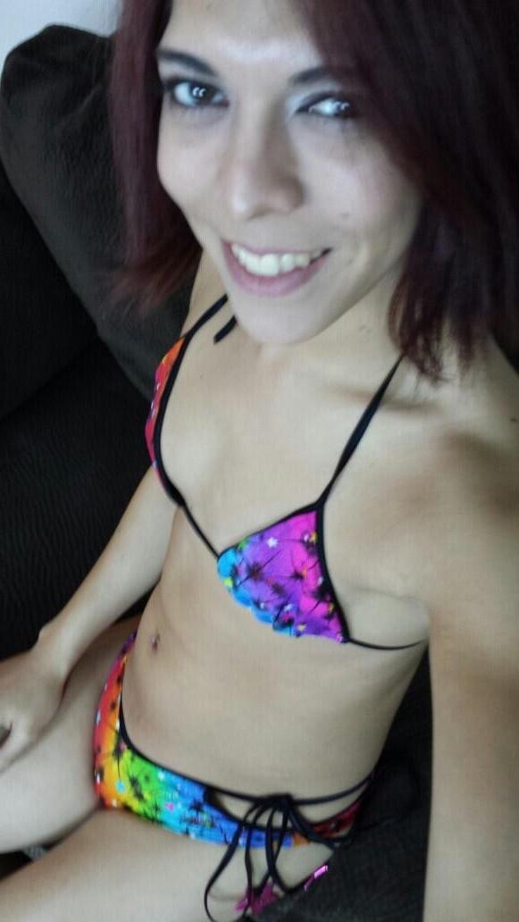 10P Amateur redhead shemale Kendra Sinclaire in selfies