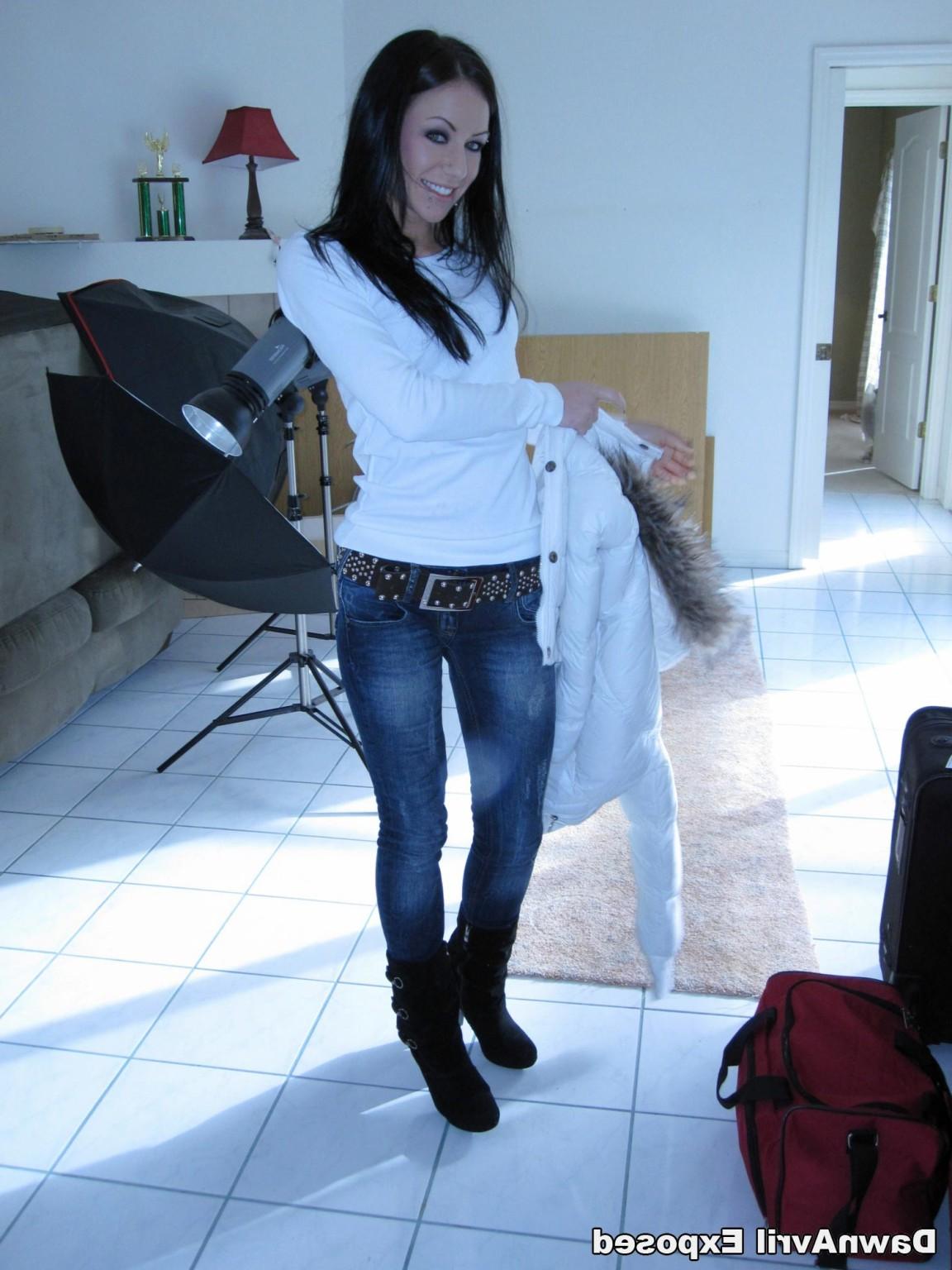 16P Amateur girlfriend Dawn exposed in homemade shots