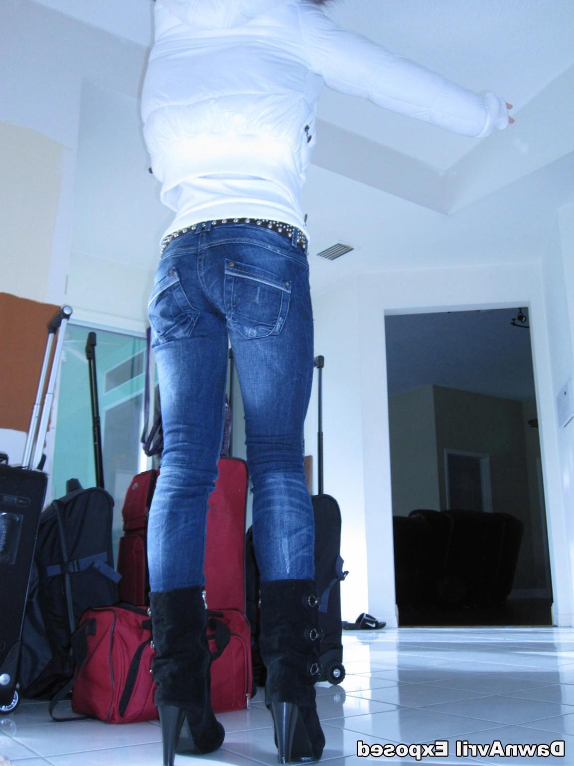 16P Amateur girlfriend Dawn exposed in homemade shots