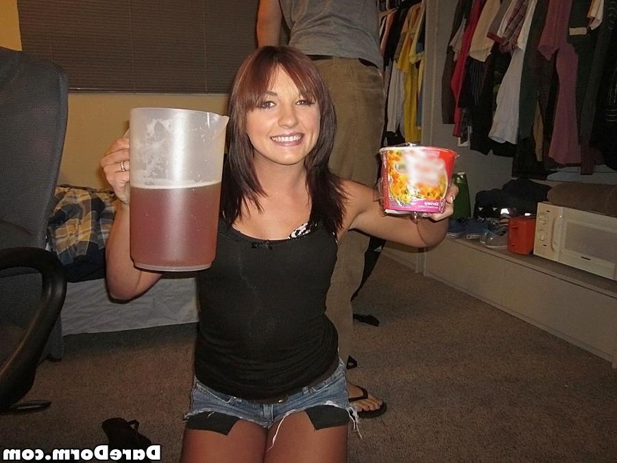 20P Real amateur college coed sex in dorm rooms