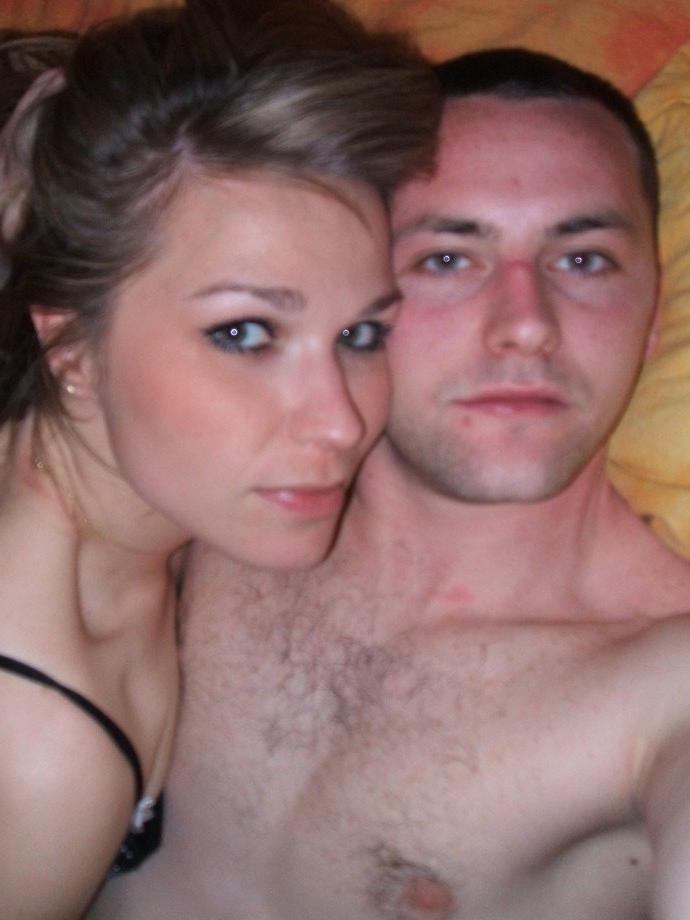 15P Amateur blonde girlfriend drunk and sucking cock