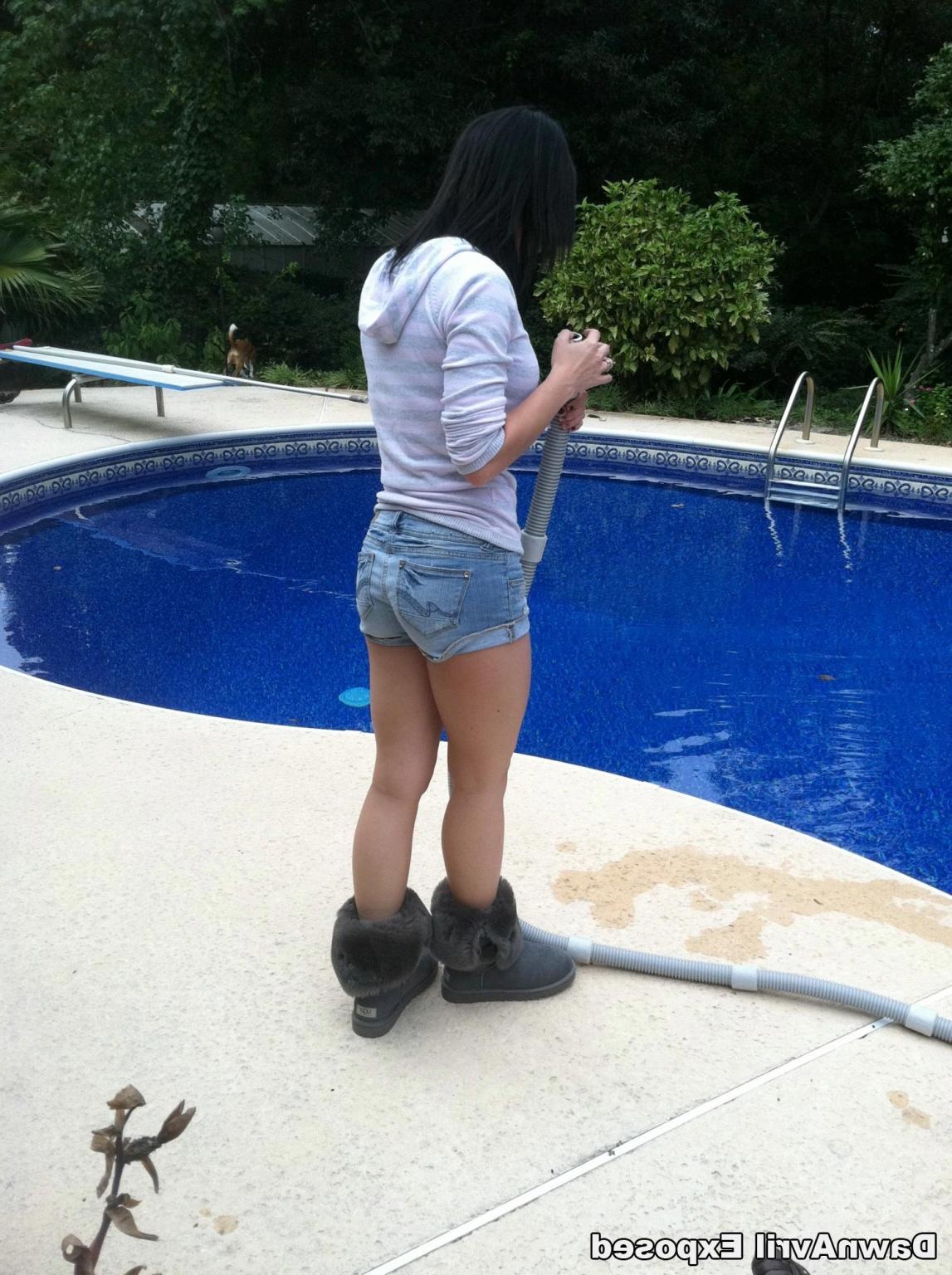 16P Amateur girlfriend Dawn exposed in homemade shots