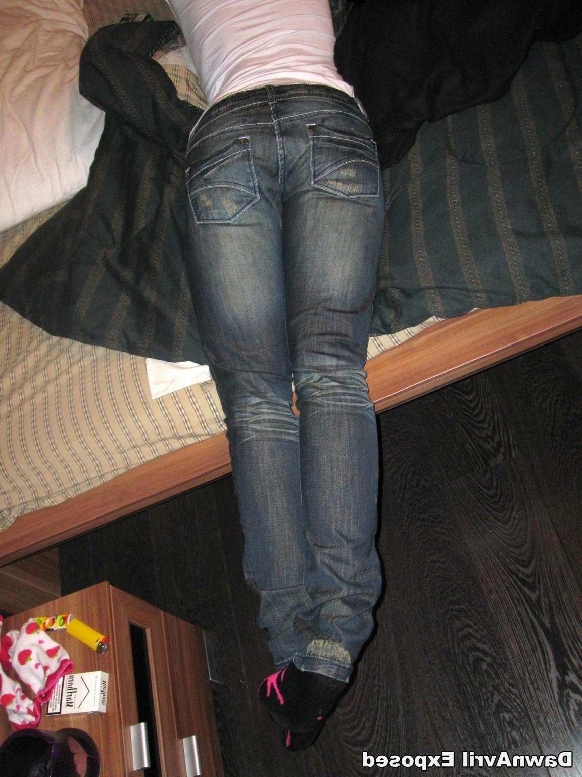 16P Amateur girlfriend Dawn exposed in homemade shots
