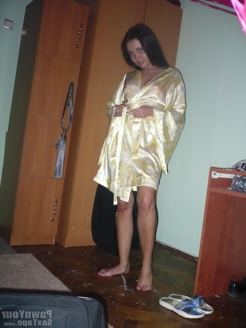 15P Hot teen sandra caught in the nude by her BF's cam