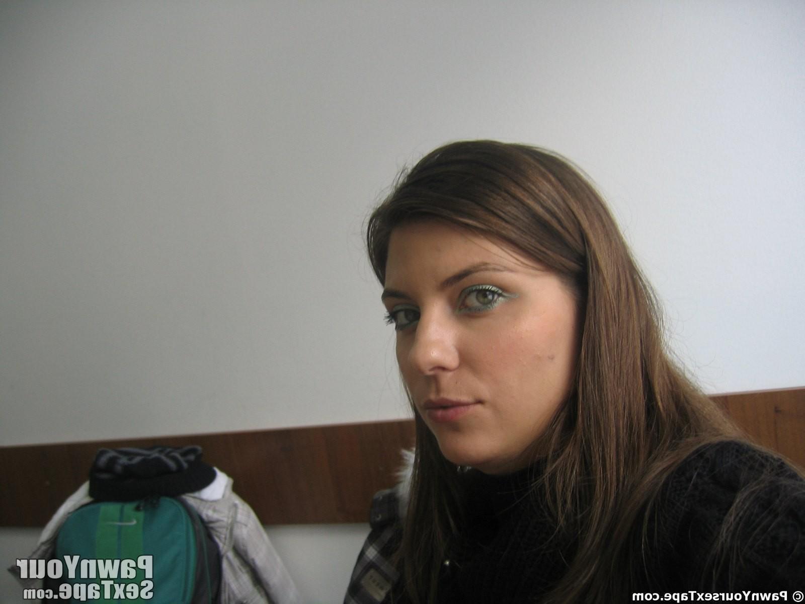 15P While at a ski resort big giant boob amateur Lory gets naked for her BF to take 