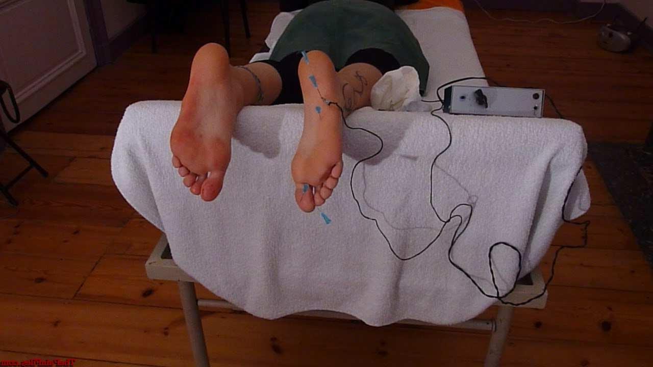 16P Falaka feet whipping and gruesome amateur foot punishment of Belgian painslut in