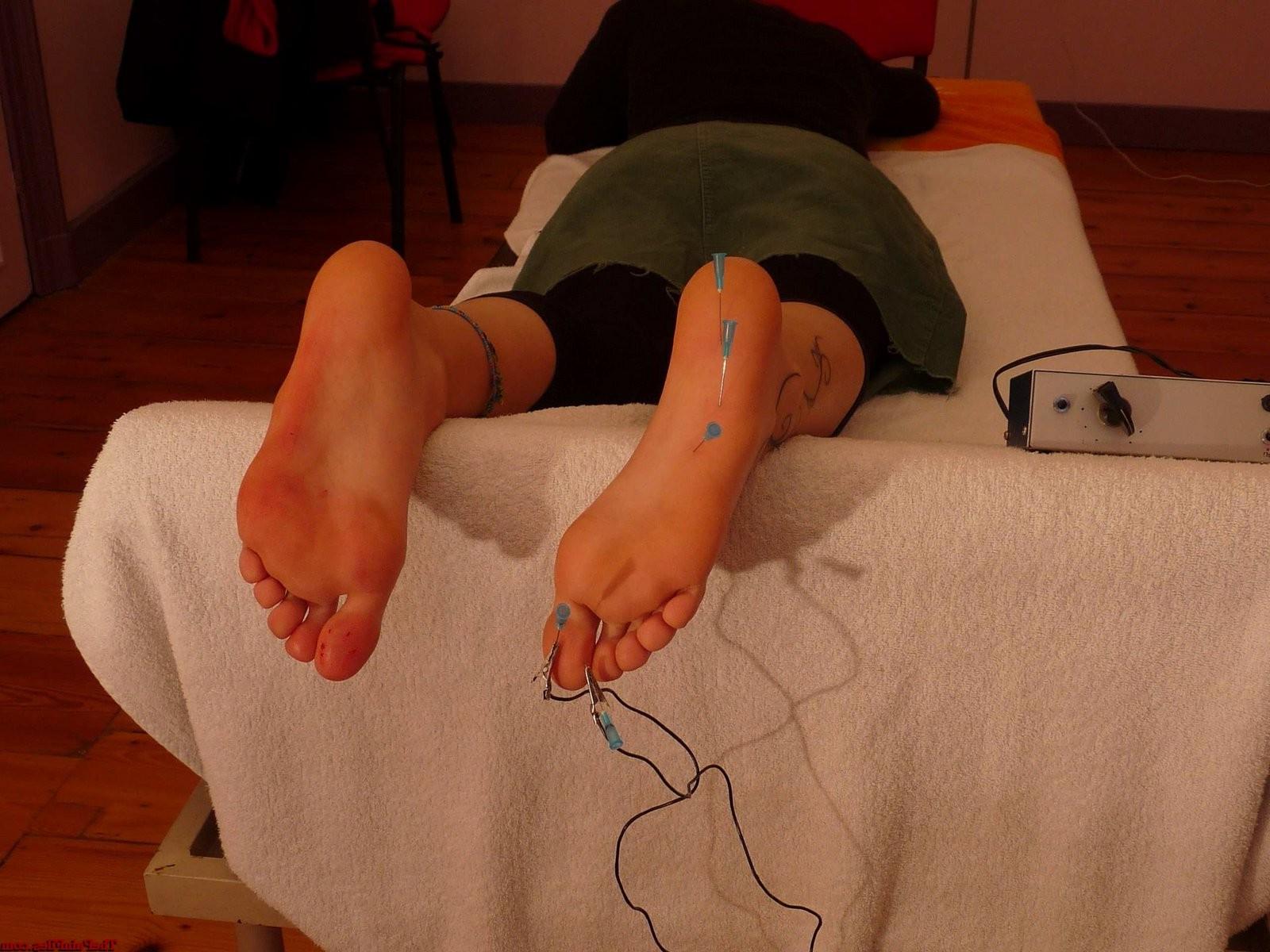 16P Falaka feet whipping and gruesome amateur foot punishment of Belgian painslut in