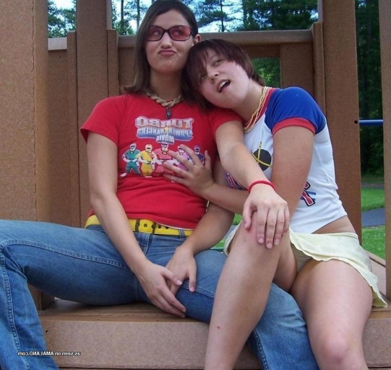 14P Wild amateur hot lesbian lovers in kinky parties