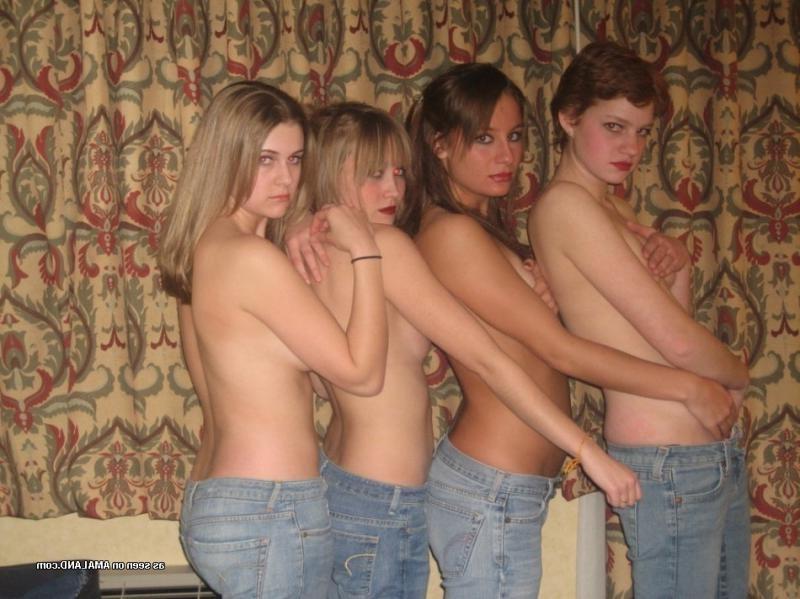14P Wild amateur kinky lesbians go crazy in a hotel room