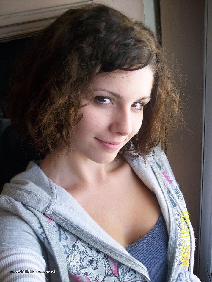 15P Amateur teen girlfriend shows perky tits self shooting in mirror