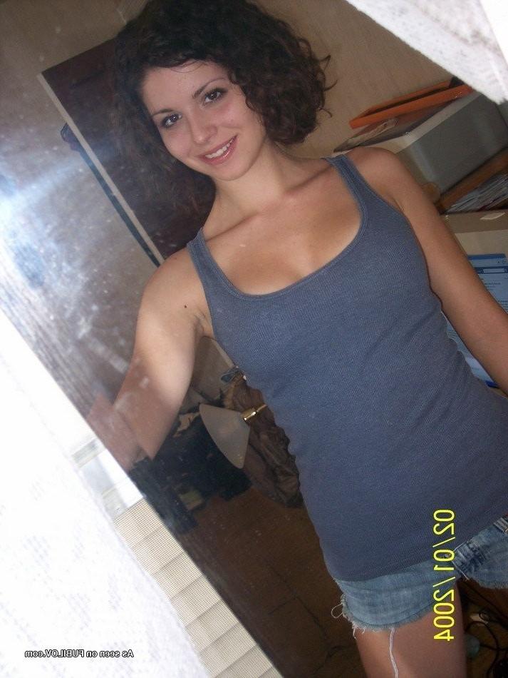 15P Amateur teen girlfriend shows perky tits self shooting in mirror