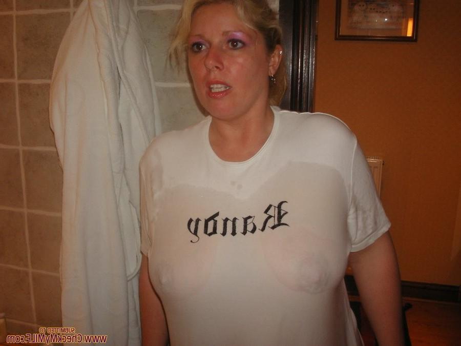14P Chubby amateur housewife