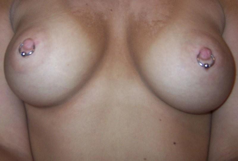16P Photos of an amateur couple fucking in their cabin