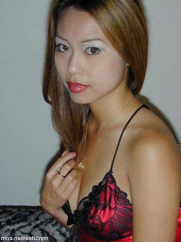 16P Asian amateur in sexy red lingerie striptease