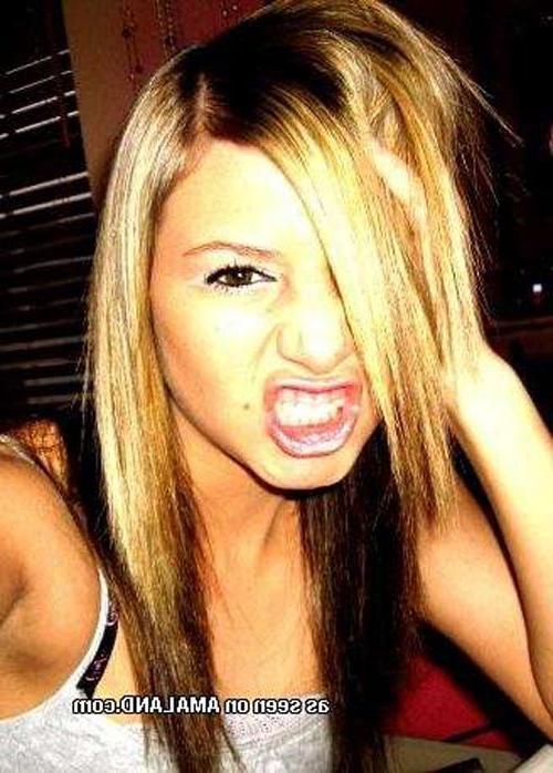 15P Pretty blonde amateur in naughty and slutty self-pics