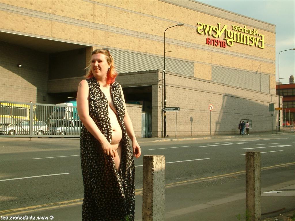 16P Kayte nude in public and uk amateur bbw flashing tits and pussy downtown with re