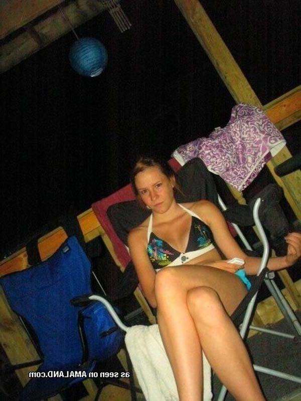 15P Amateur pretty chicks on cam