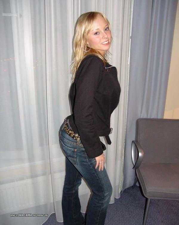 15P Amateur pretty chicks on cam