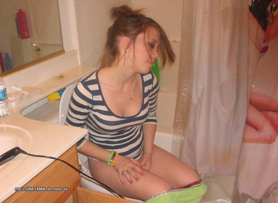 15P Amateur pretty chicks on cam