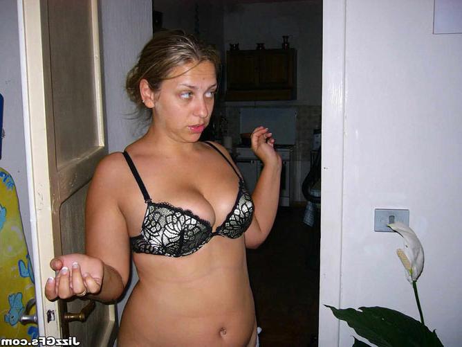 17P Blondie amateur teen sucking cock and getting facial cumshot