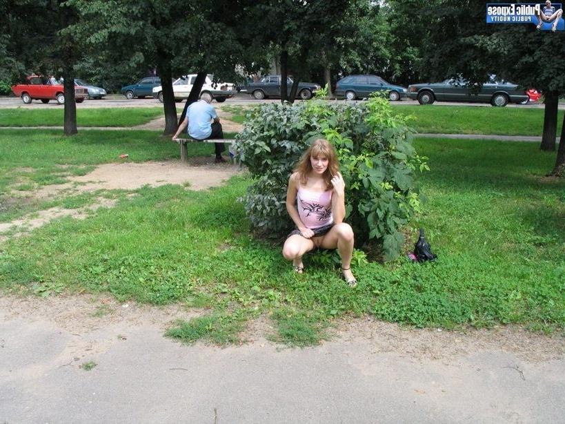 15P Blonde shows her pussy and small titties in public