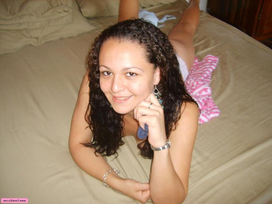 17P Amateur teen in sexy white lingerie showing her tight body