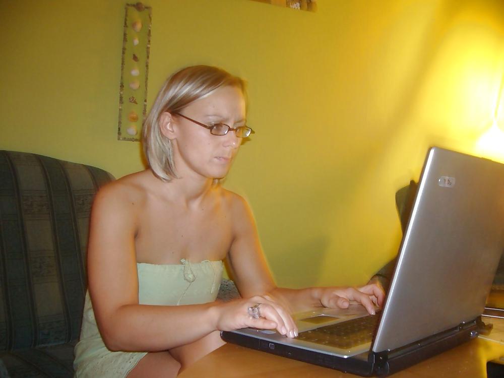 16P Blonde amateur in glasses