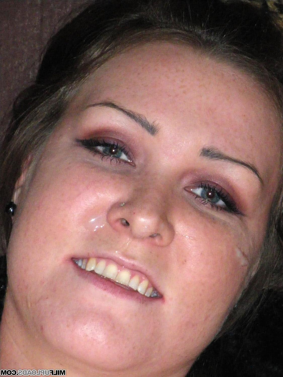 15P Chubby amateur girlfriend spreads and gives blowjob for facial