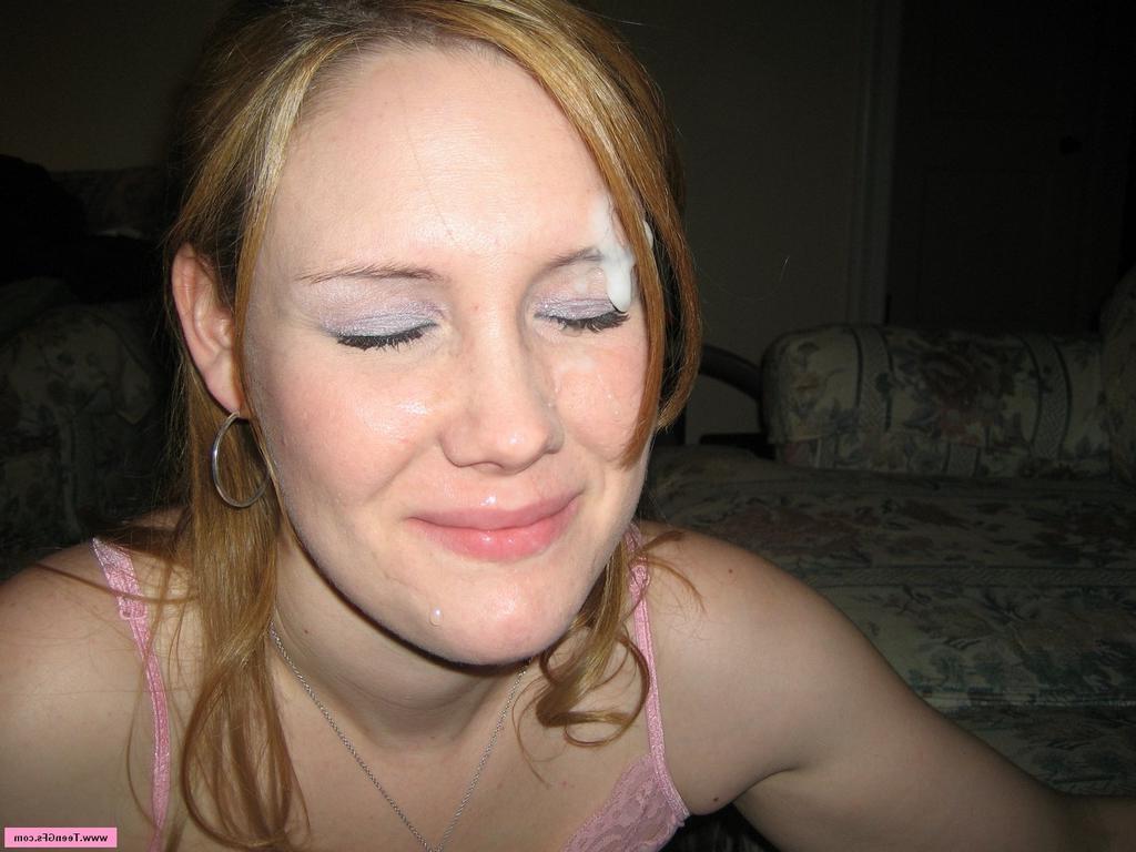 15P Homemade blowjob and facial cumshot from amateur GF in glasses