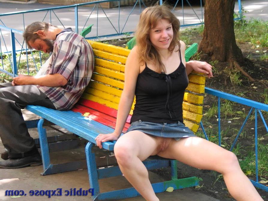 15P Amateur teenie shows her pussy and boobs in public