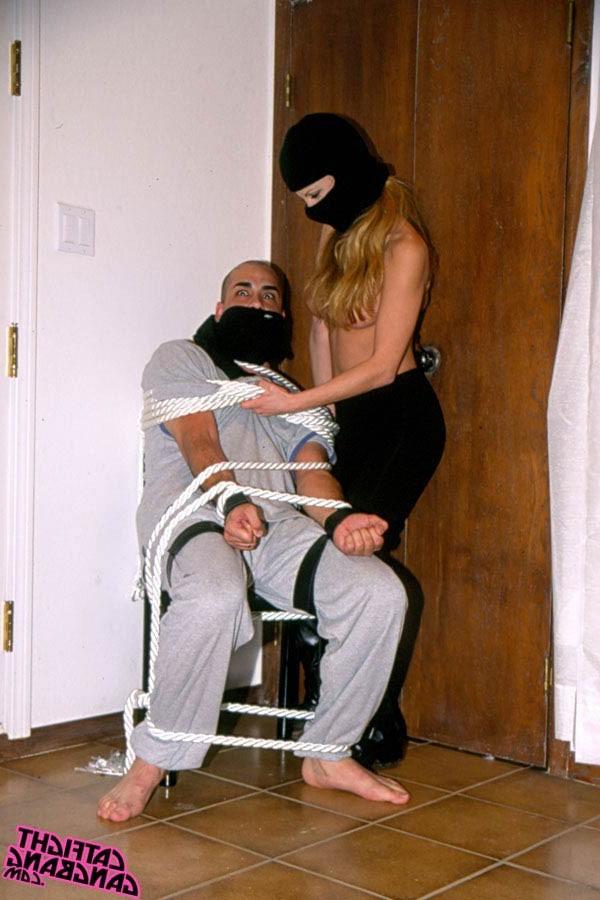15P Lesbians having fun in gangbang with dildos and toys