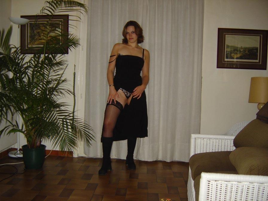 20P Amateur girlfriend toying, sucking, fucking in her bedroom