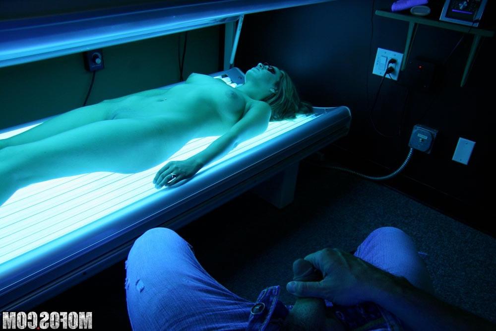 17P Amateur sucking and fucking crazy in a voyeur fetish