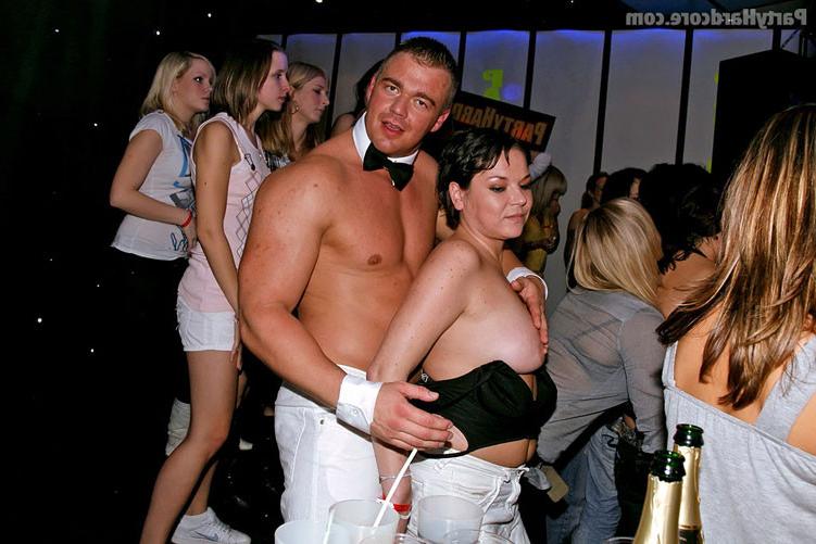 16P Horny drunk girls in gangbang fuck party