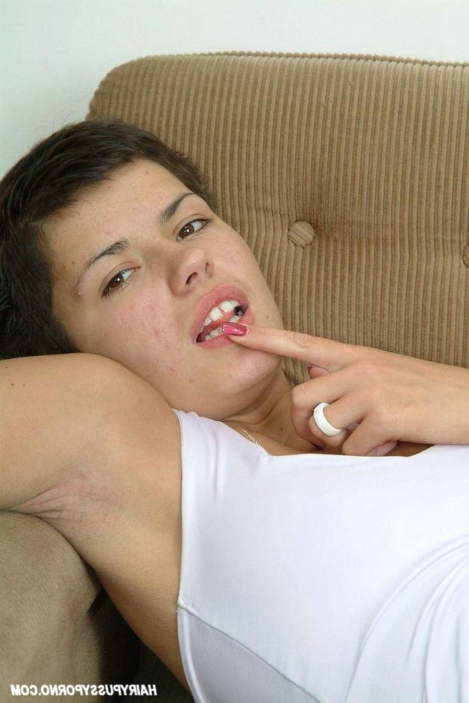 16P Hairy pussy amateur in jeans strips down slowly