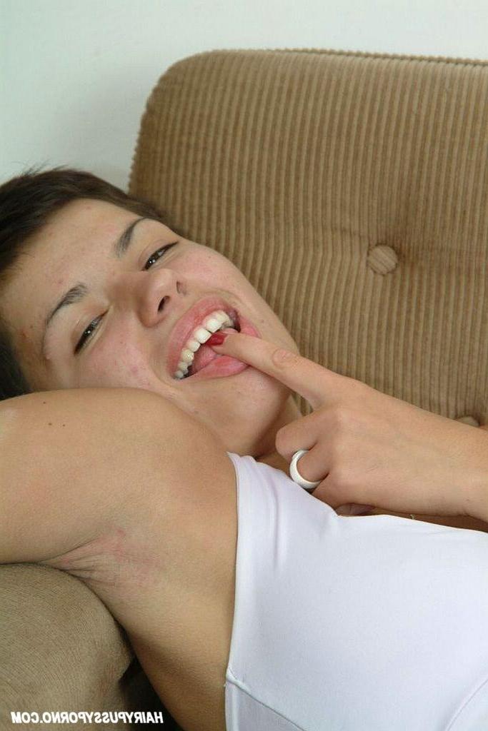 16P Hairy pussy amateur in jeans strips down slowly