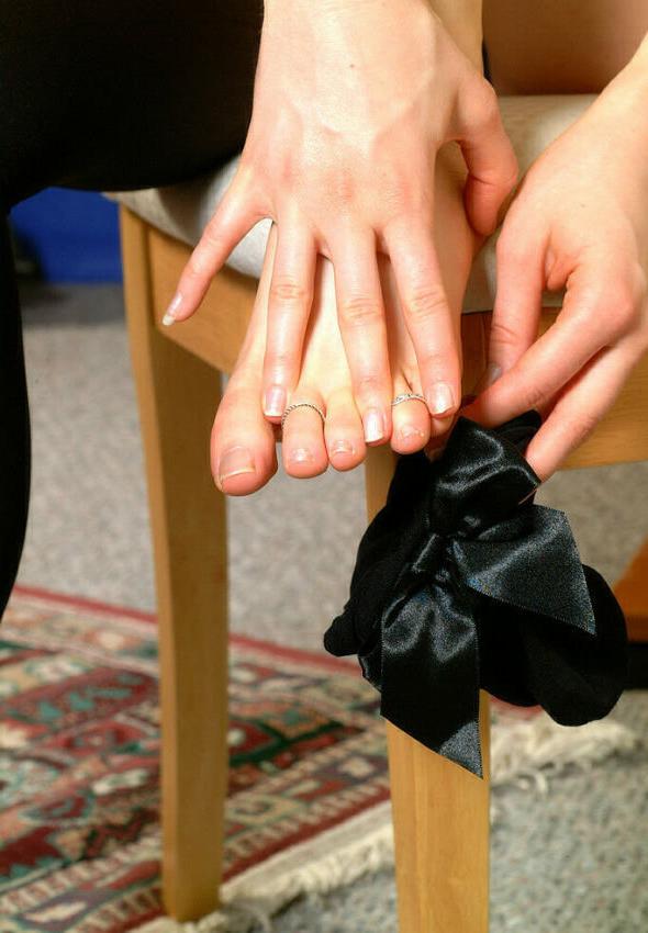20P Sweet amateur in stockings on chair