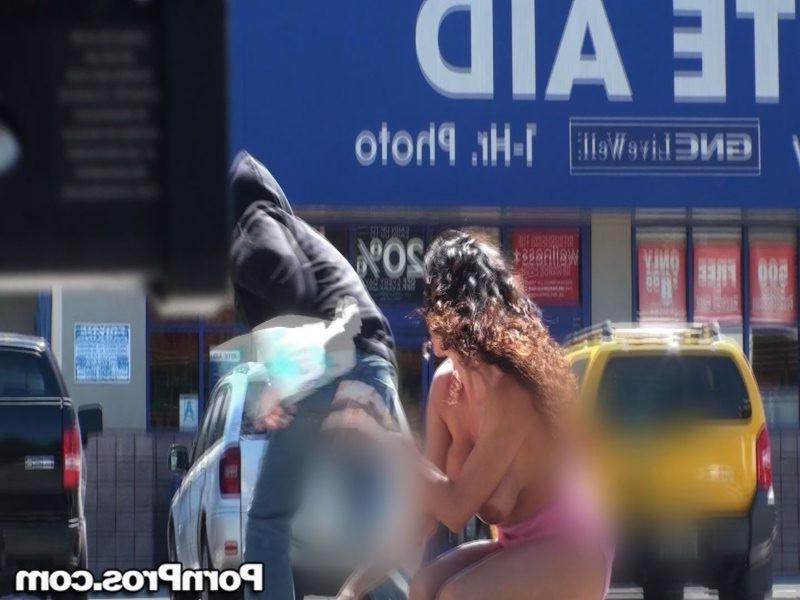 12P Tits of an amateur get flashed in a parking lot