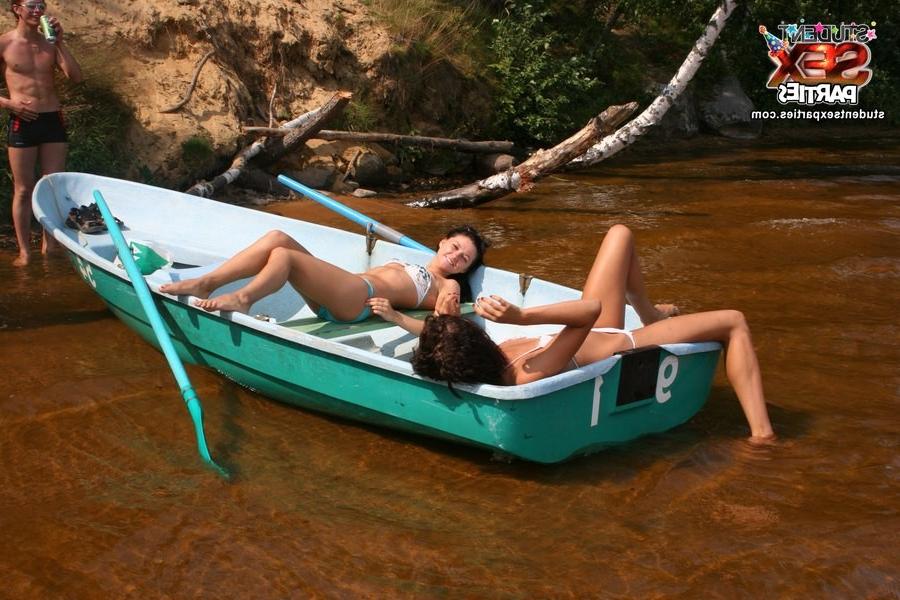 8P Students orgy in boats