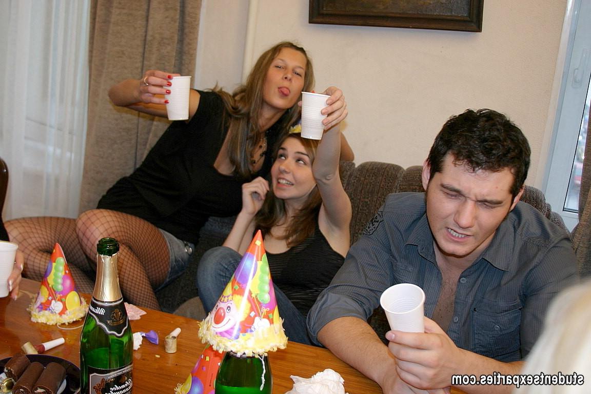 16P Hardcore fuck action at amateur students party