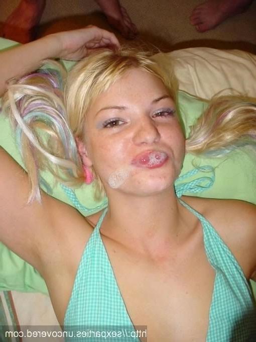 16P Amateur teen whores in pantyhose group fucked at swingers party